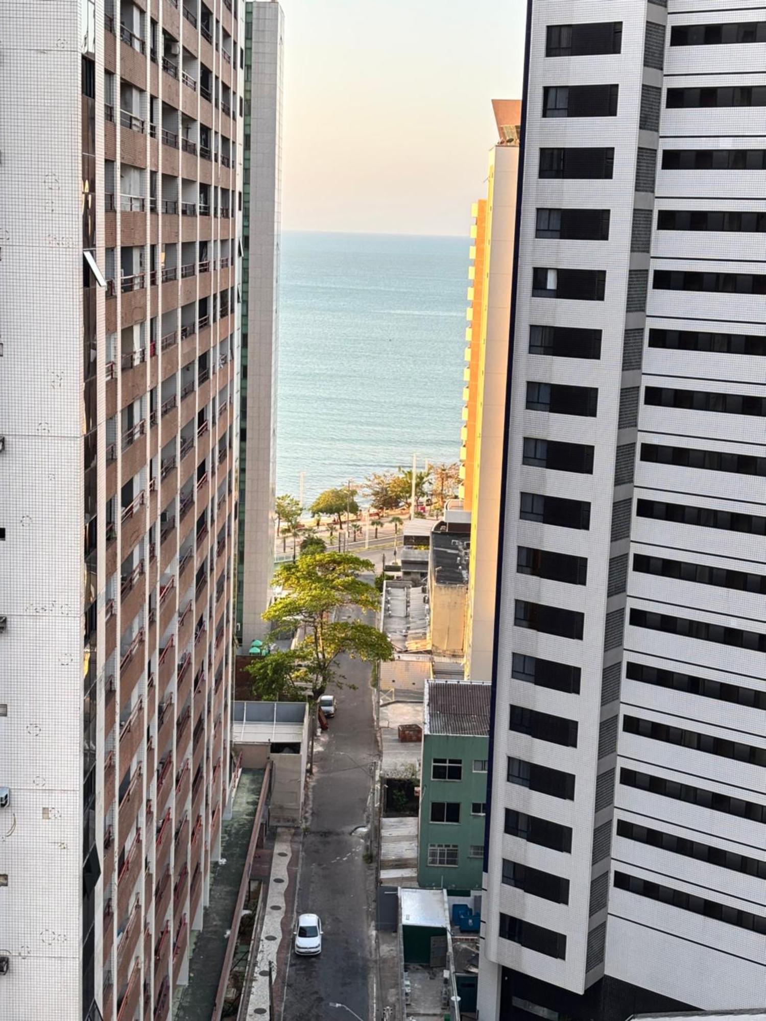 Flat Meireles, Vista Mar, Avenida Abolicao Ap 1307 , 1404